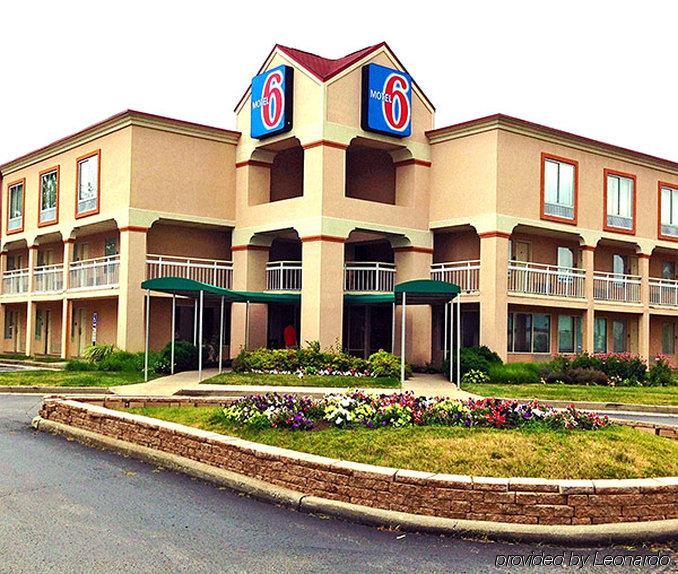 Clarion Pointe Indianapolis Northeast 3*