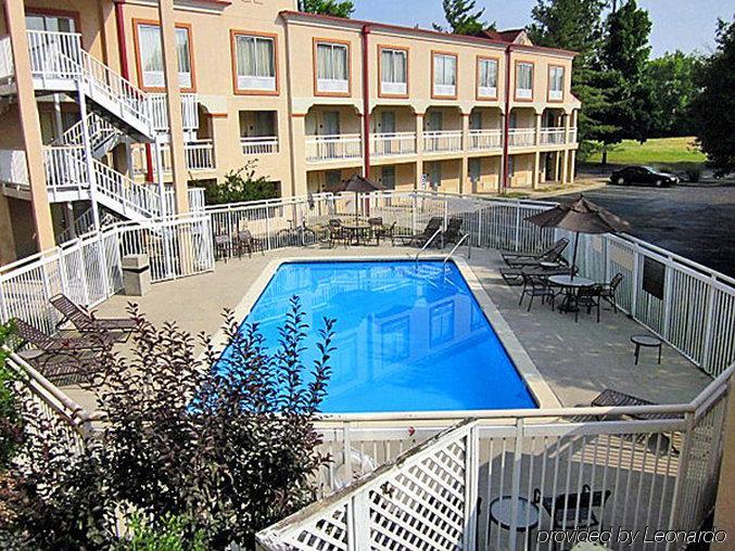 Clarion Pointe Indianapolis Northeast