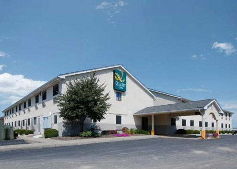 Clarion Pointe Indianapolis Northeast Hotel 3*
