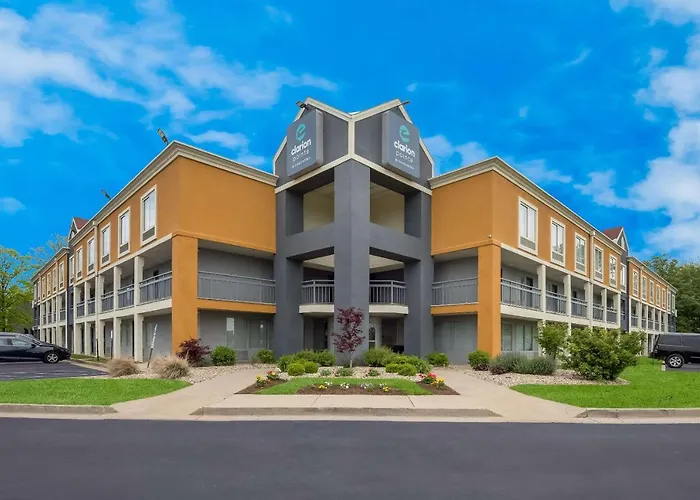 Clarion Pointe Indianapolis Northeast