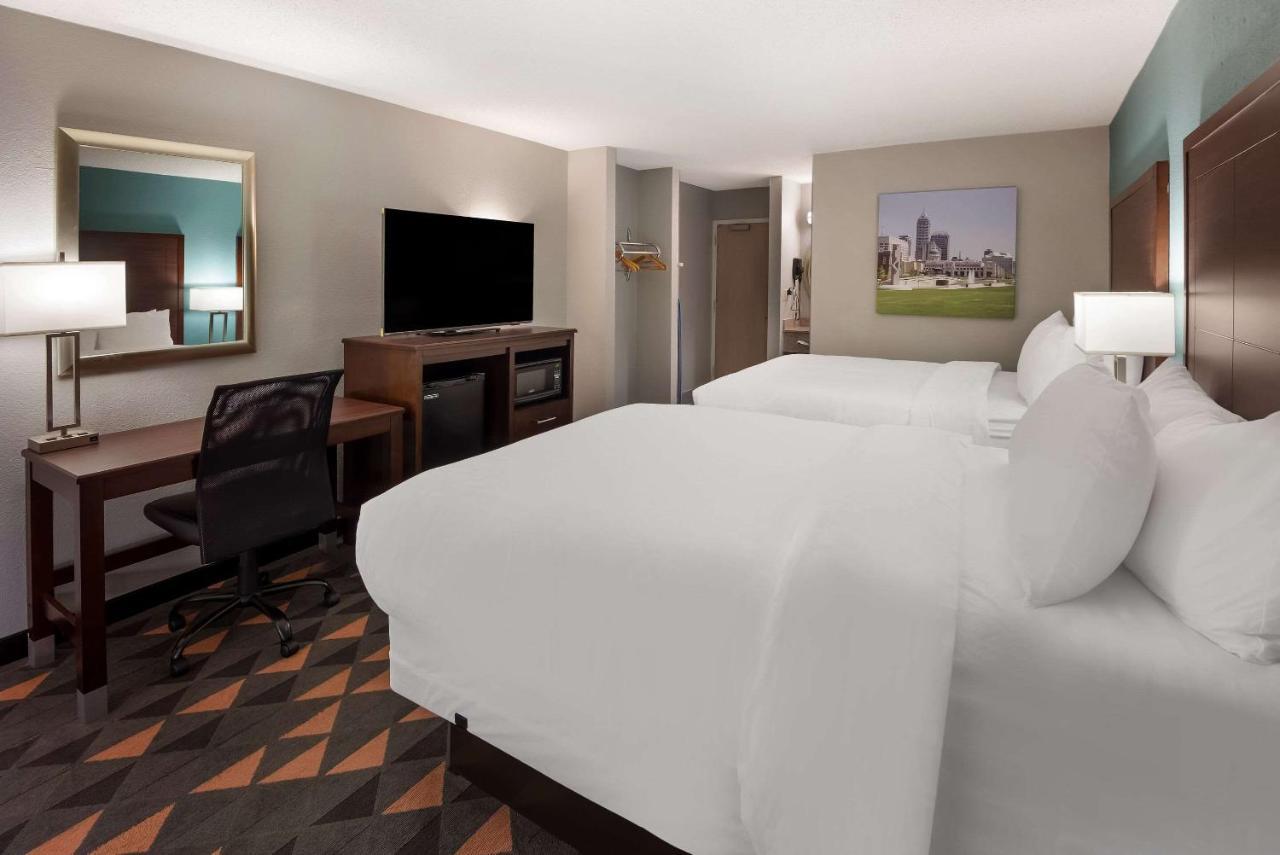 Hotel Clarion Pointe Indianapolis Northeast